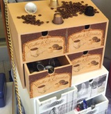 Shabby Chic Kommode im Cafeprint mit 4 Schubladen